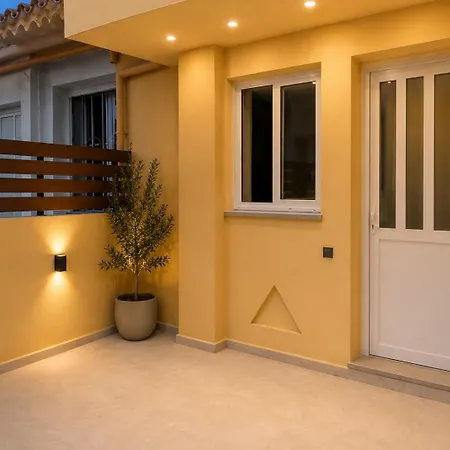 דירה Bright With Court Yard And Swimming Pool חאניה